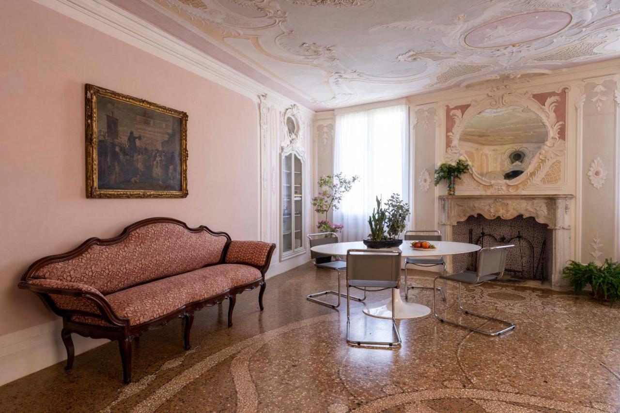 Mocenigo Grand Canal Luxury Venedig